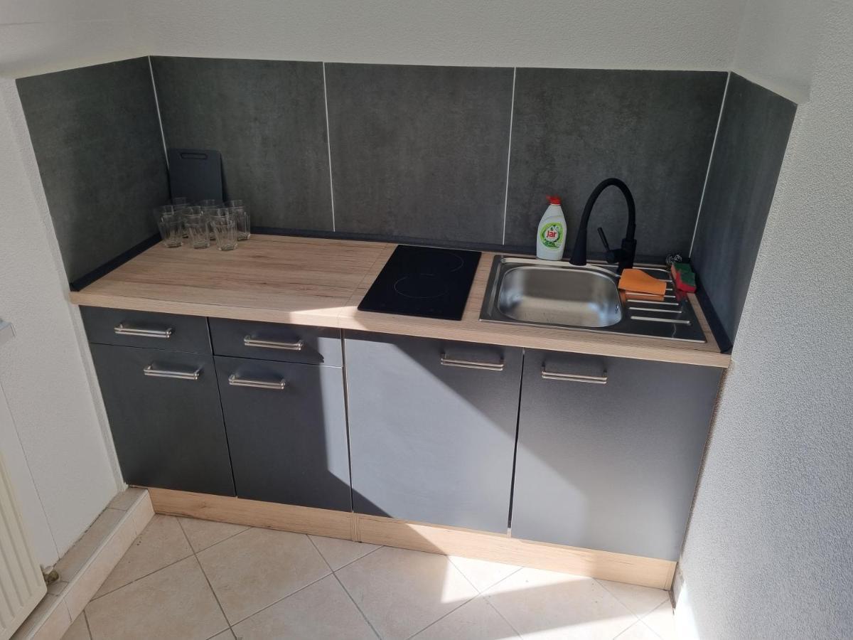 ברזנו Apartman Emily מראה חיצוני תמונה