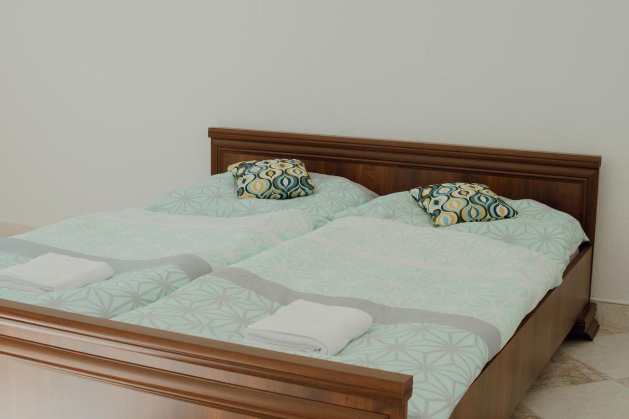 ברזנו Apartman Emily מראה חיצוני תמונה